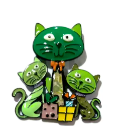 Broche esmaltado de familia de gatitos