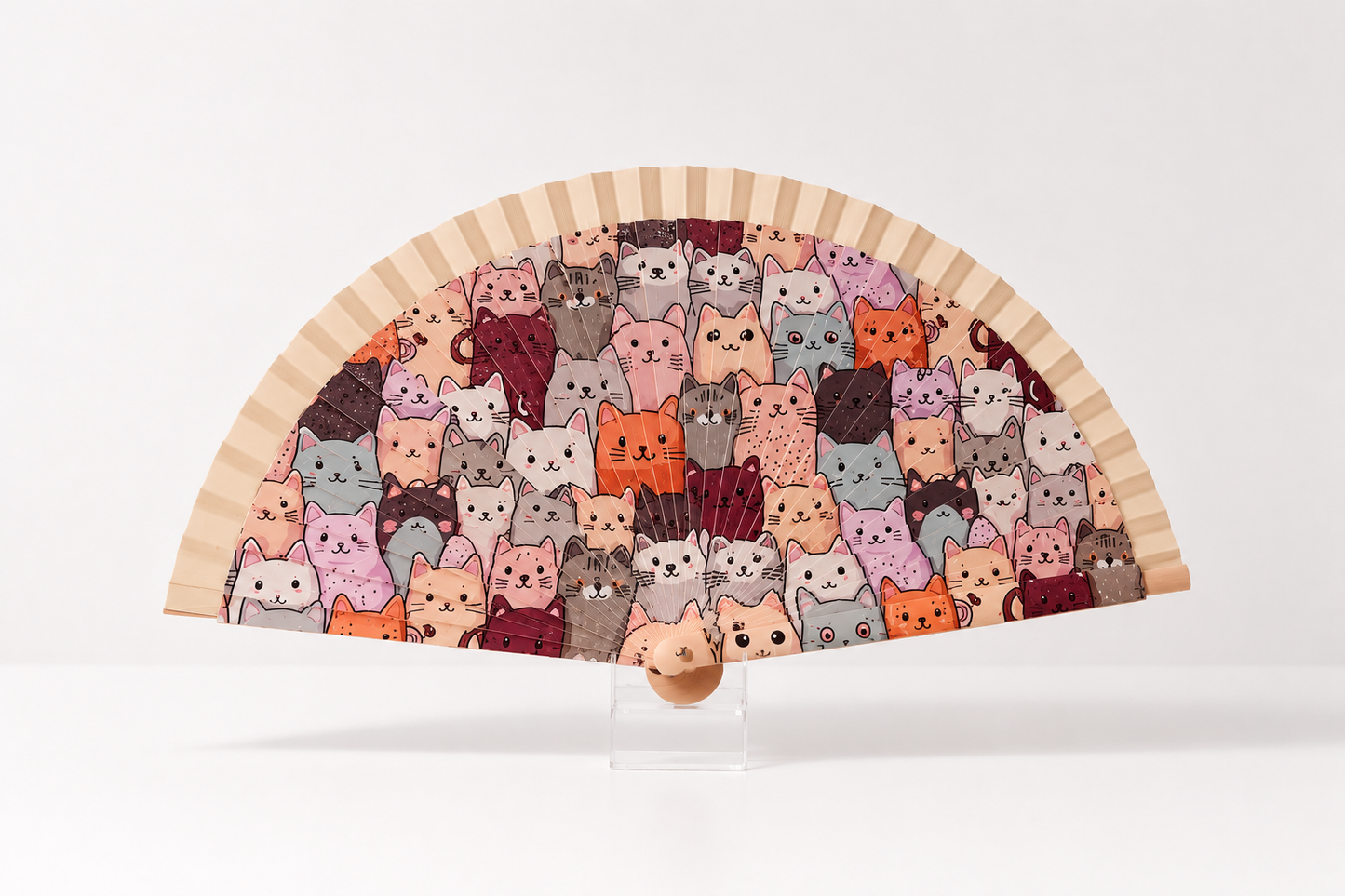 Abanico con diseños de gatos