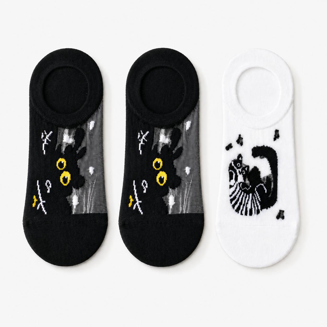 Pack 3 calcetines invisibles gatos. Dos Negros y uno Blanco