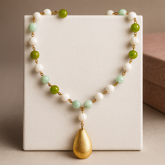 Collar Lágrima Dorada & Jade Primavera