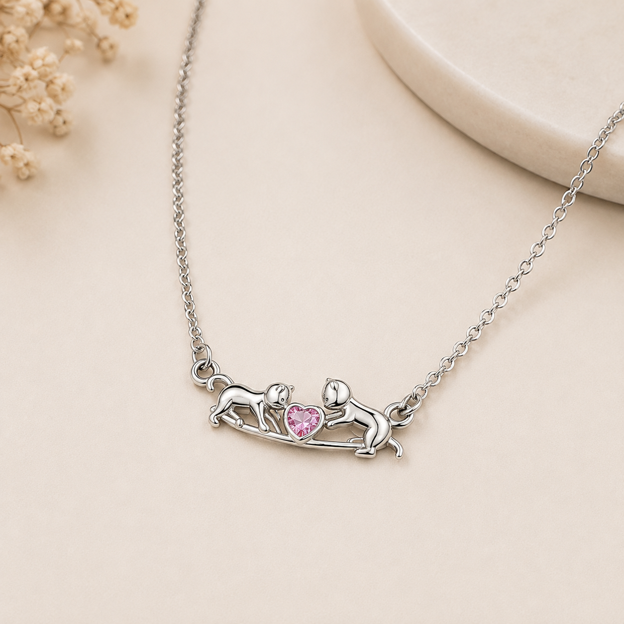Collar de Plata de Ley con Gatitos y Corazón Rosa