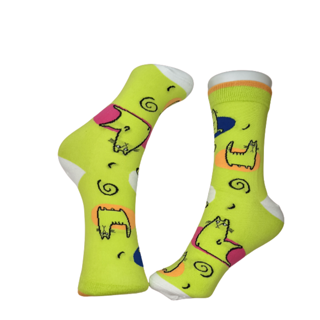 Calcetines de gatos en verde fluor