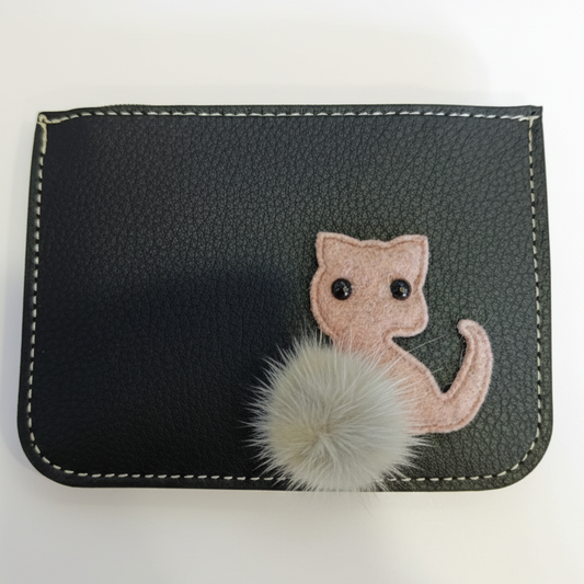 Tarjetero Gatuno con Pompon, color negro