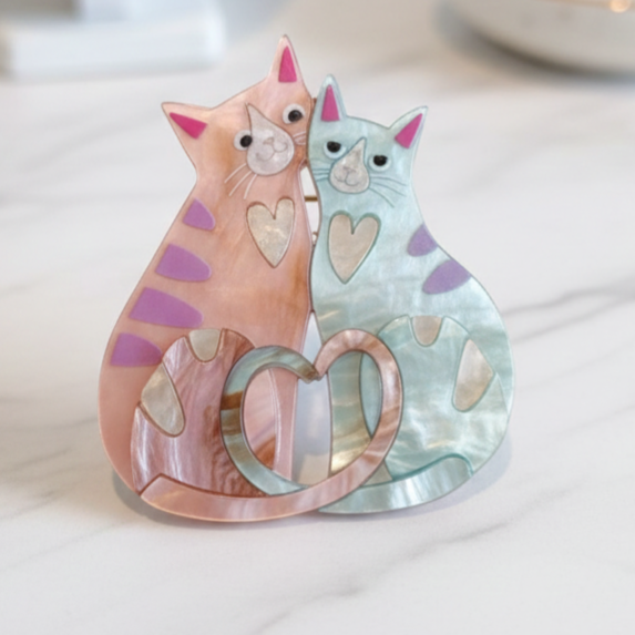 Broche Gatitos Enamorados- Tonos melocotón & verde menta
