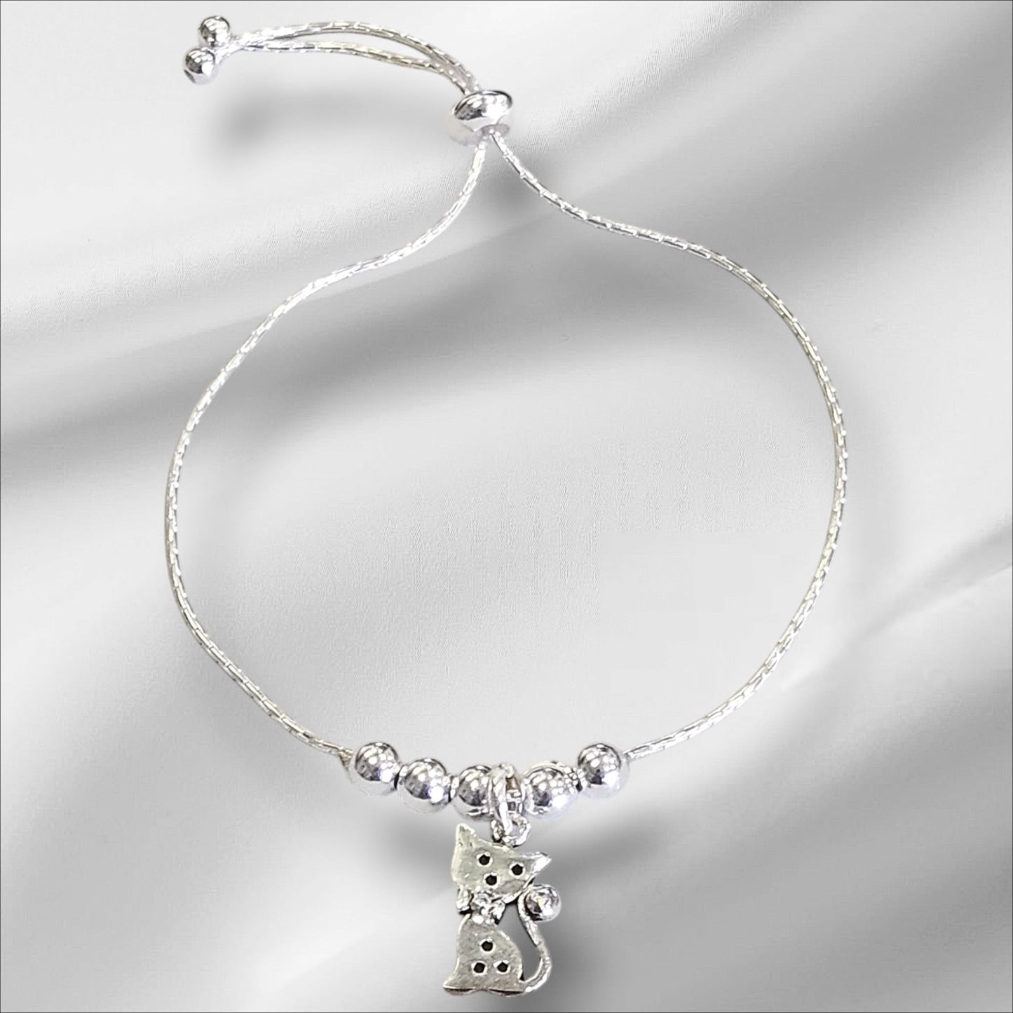 Pulsera de Plata de Ley con cierre corredero, bolas de plata y abalorio de gatito