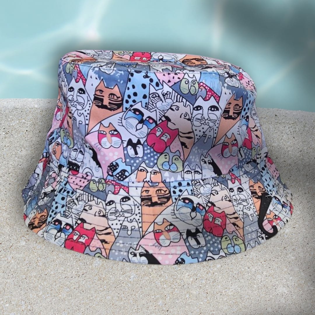 Gorro de pescador estampado de gatitos