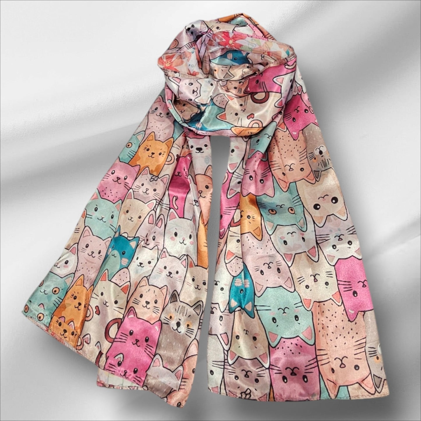 Foulard estampado de gatitos de seda (001)