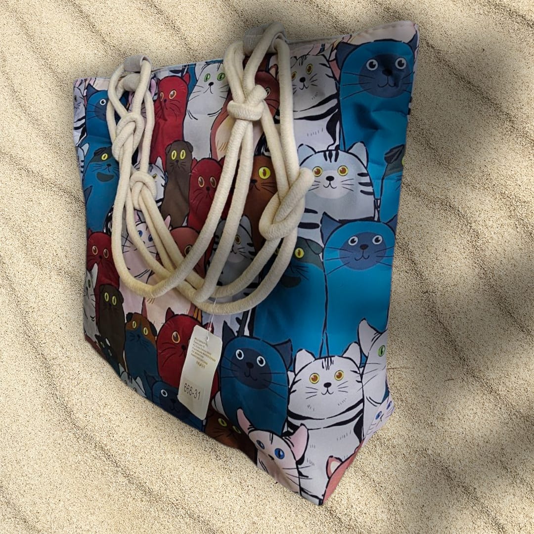 Bolsa grande para playa con gatitos en tono azul y el asa de cuerda
