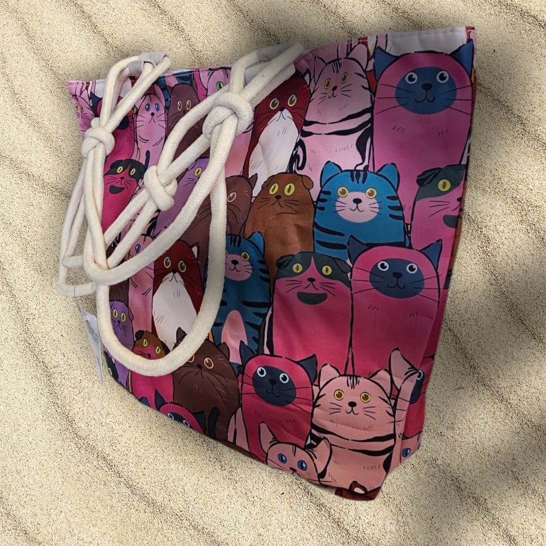 Bolsa grande para playa con gatitos en tono fucsia y el asa de cuerda
