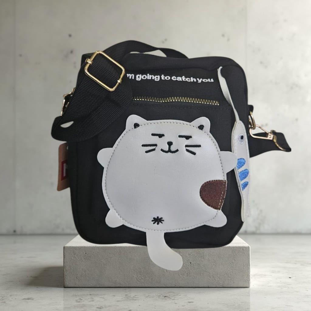 Bolso de gatito redondo y pez, color negro