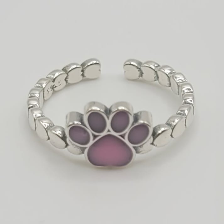 Anillo de Plata de Ley autoajustable con corazones y huella central lacada en rosa