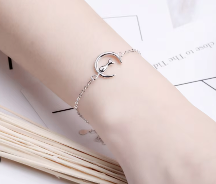 Pulsera de Plata de Ley con colgante de Luna y gato pequeño