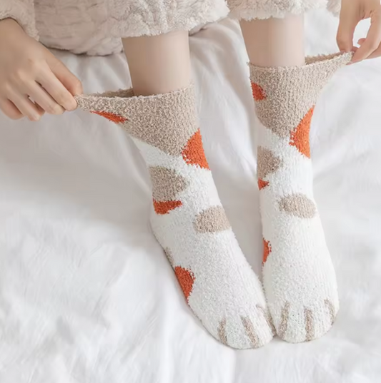Calcetines Gatito Blanco y Naranja – Suavidad Michi