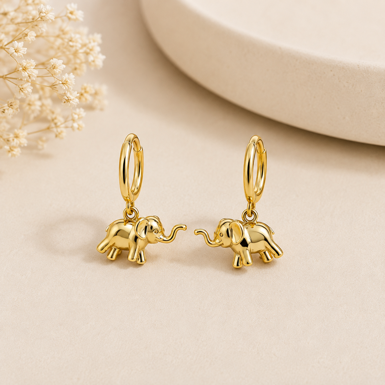 Pendientes de acero inoxidable Elefante Dorado