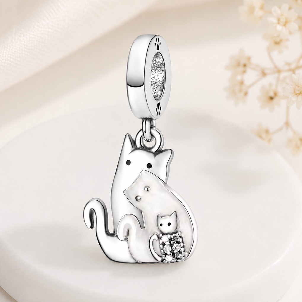 Charm Plata de Ley- Familia Gatuna
