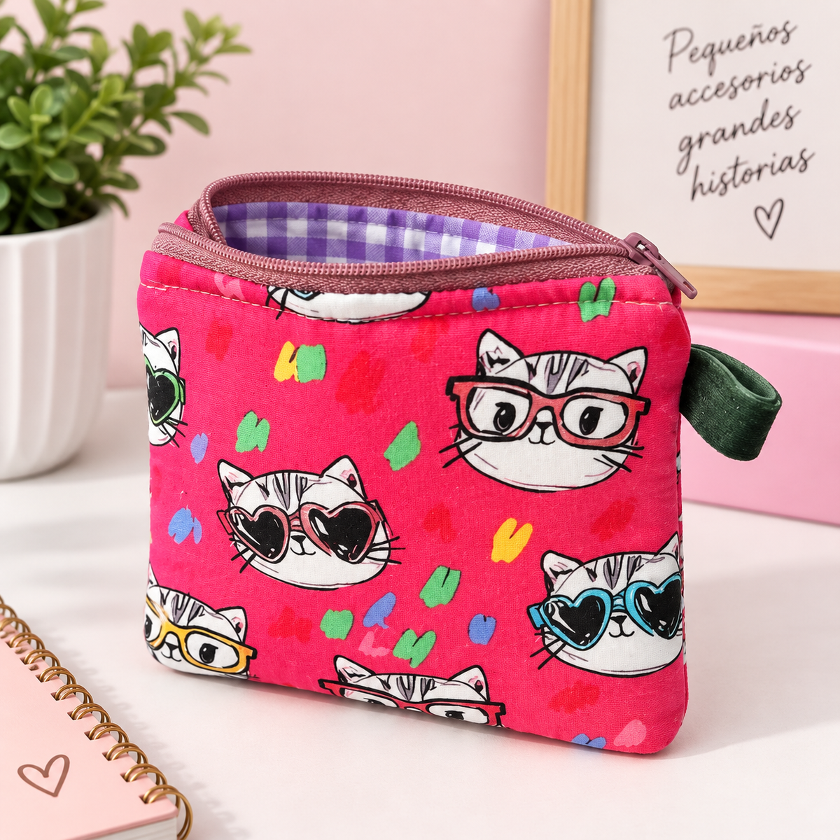 Cartera-monedero con estampado de gatitos con gafas 2  (@lucikukadas)