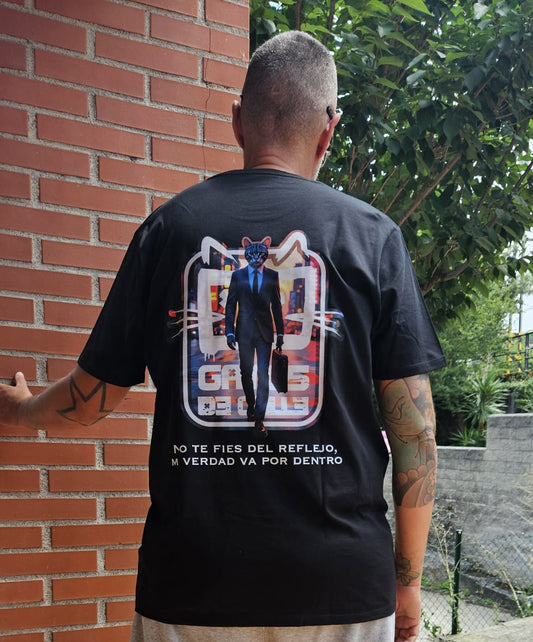 Camiseta Chico “No te fíes del reflejo, mi verdad va por dentro”