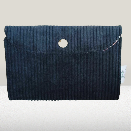 Cartera Pana Floral en color negro hecha a mano