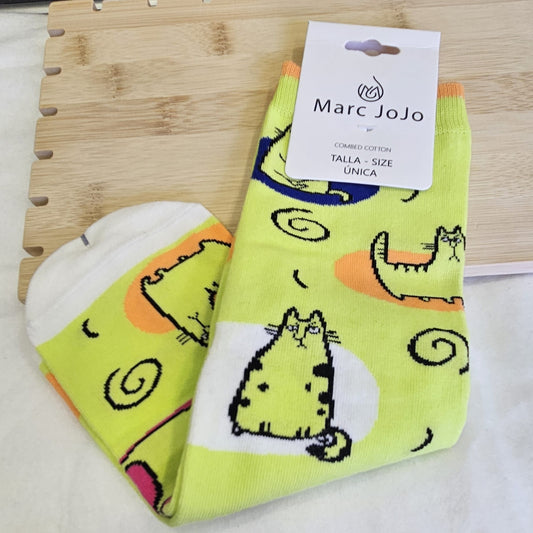 Calcetines de gatos en verde fluor