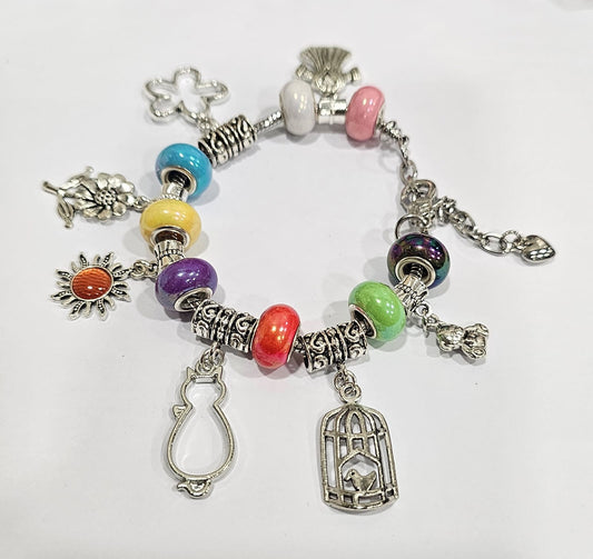 Pulsera de charms con abalorios de gatos