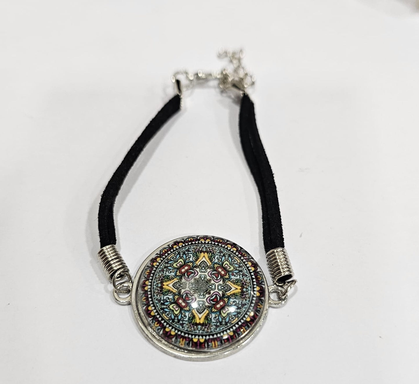 Pulsera de cordón con diseños florales tipo azulejo (envío aleatorio)