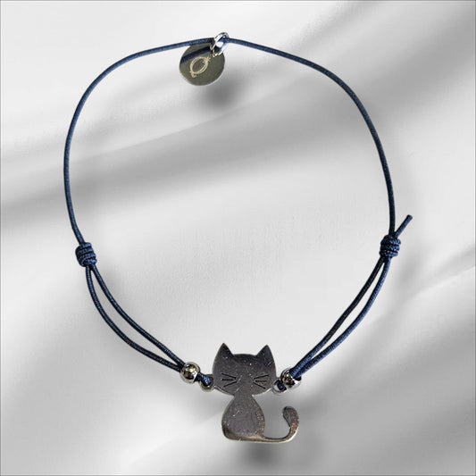 Preciosa pulsera de hilo azul con gatito de acero