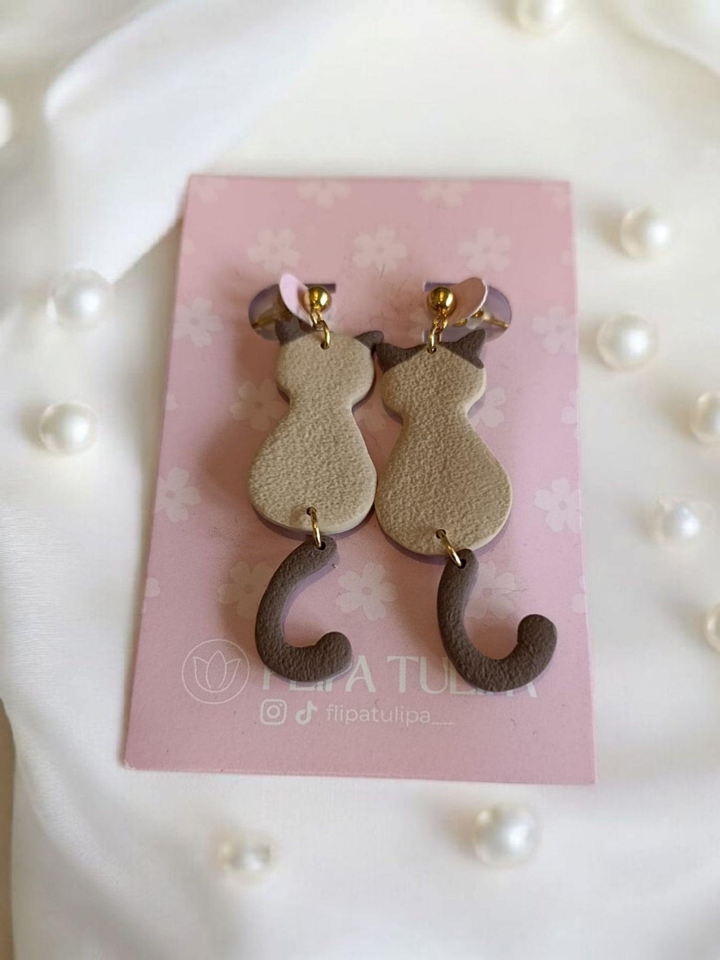 Pendientes Gato Siamés – Hechos a mano por Flipa Tulipa