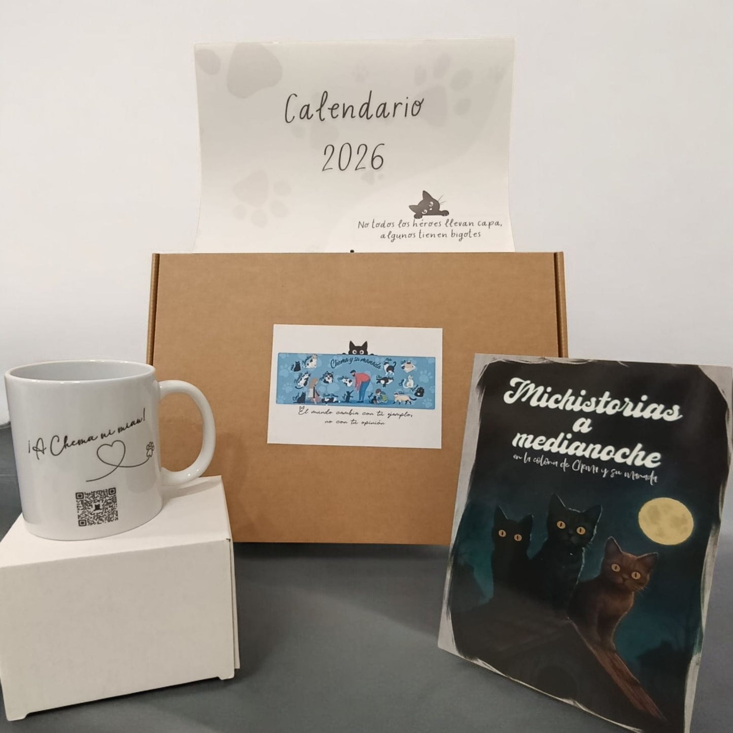 Lote Solidario 1 Chema y su Manada – Michistorias a medianoche + Calendario 2026 + Taza edición especial