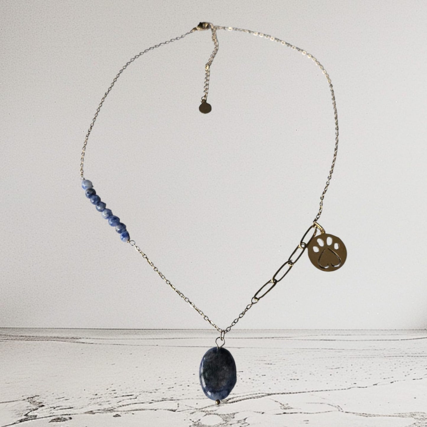 Collar “Huella Azul” – Acero Inoxidable &amp; Piedra Natural