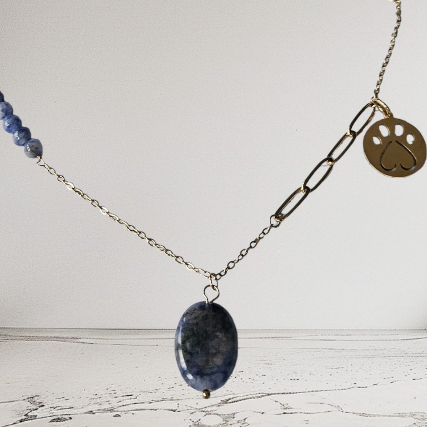 Collar “Huella Azul” – Acero Inoxidable &amp; Piedra Natural