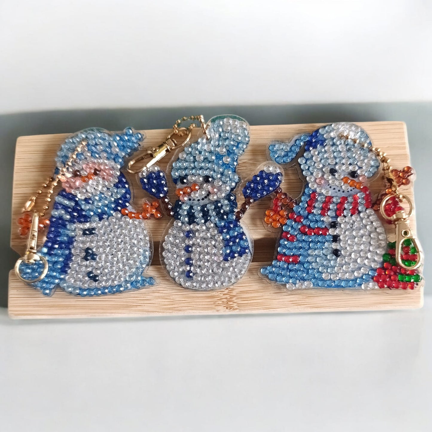 Llaveros Navideños “Snow Brilli-Brilli” – Edición solidaria (Envío aleatorio)