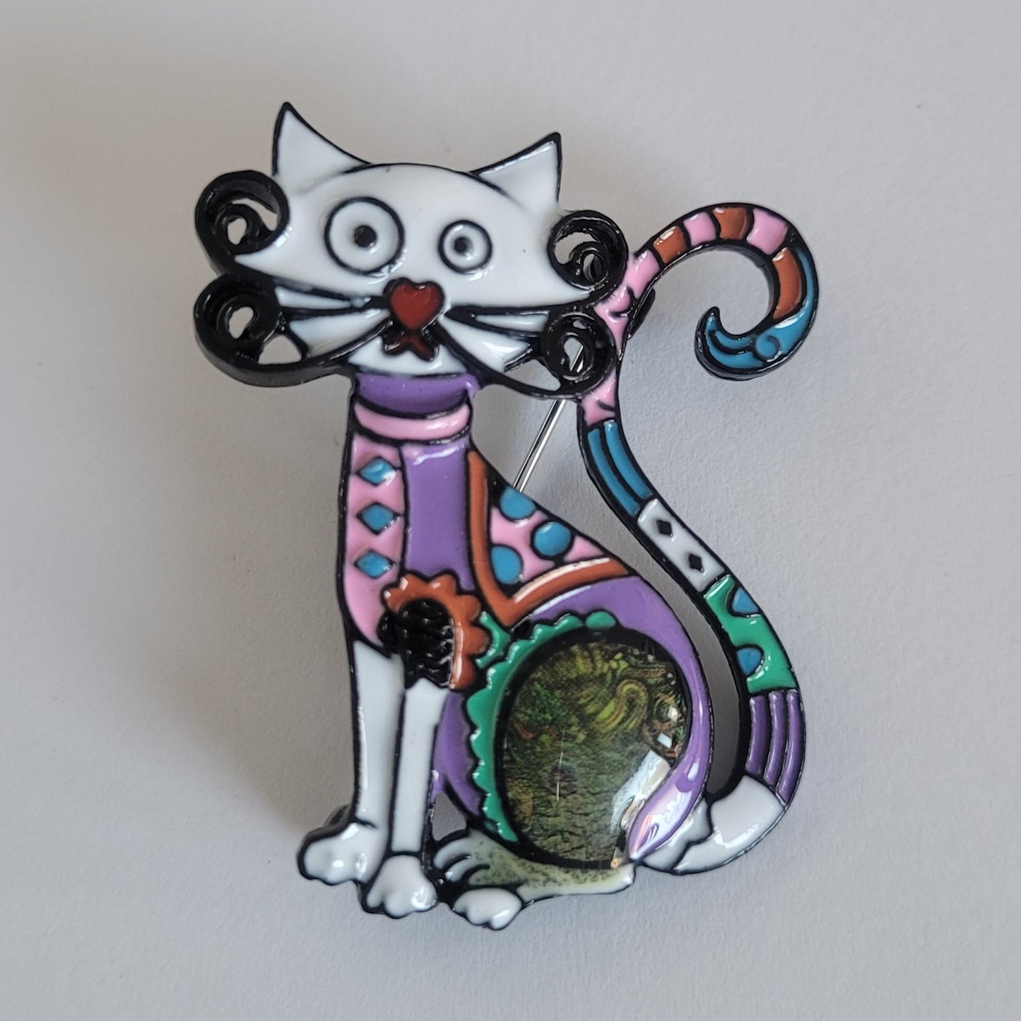 Broche de gatito con bigotes, esmaltado en tono blanco