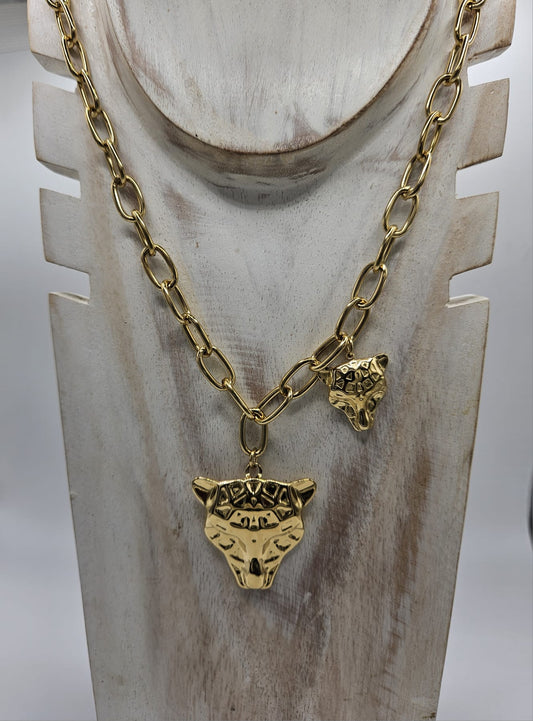 Cadena de acero en color dorado colección jaguar
