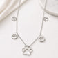 Collar de acero inoxidable con huellas